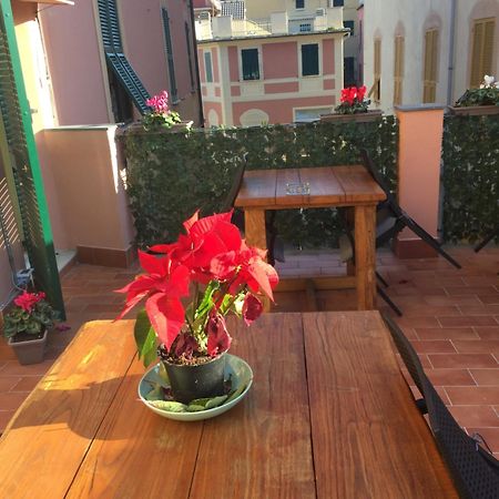 مبيت وإفطار فاراتسي La Terrazza المظهر الخارجي الصورة